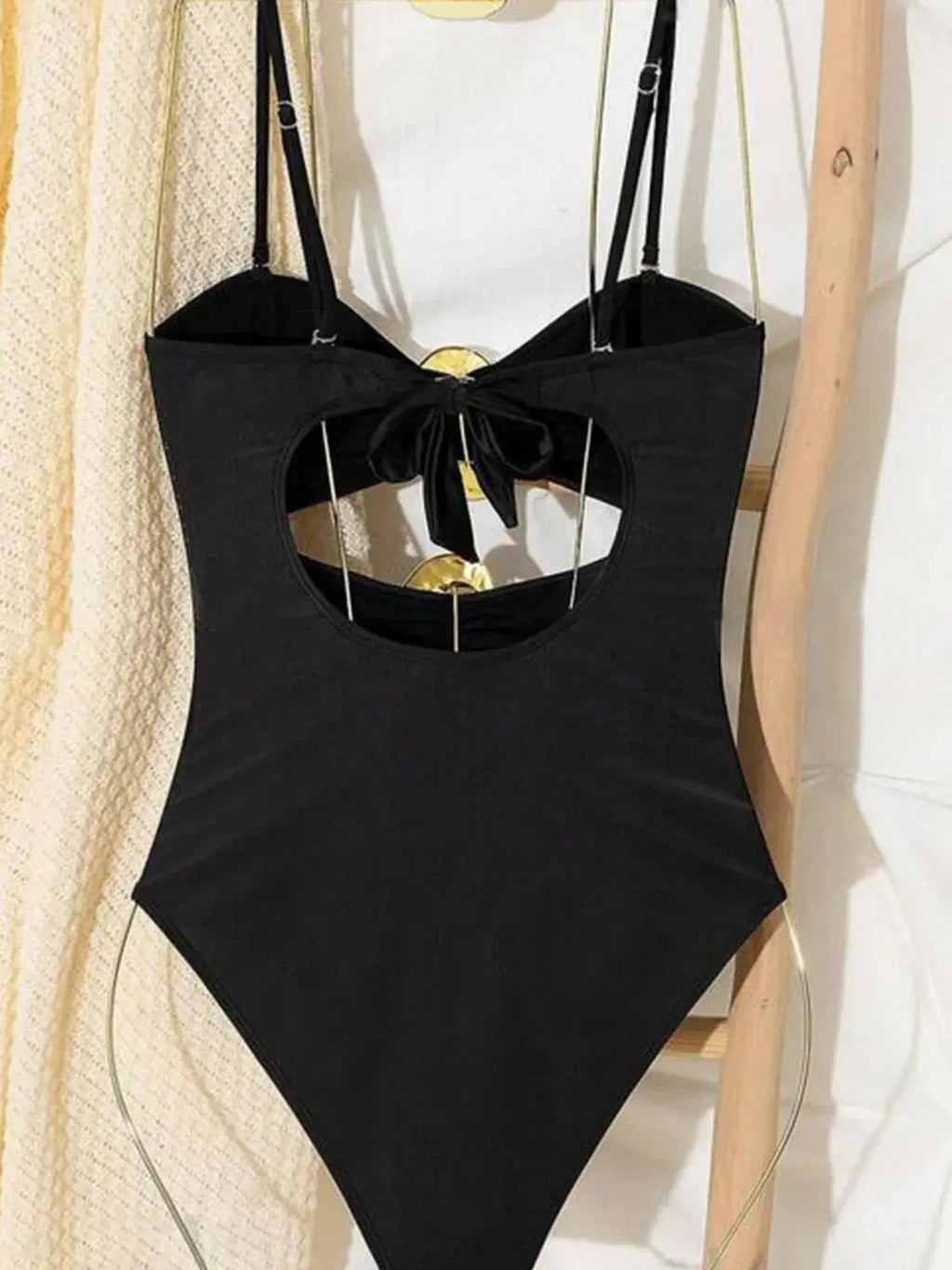 Cutout Sweetheart Neck One-Piece Swimwear-Bikinicaye
